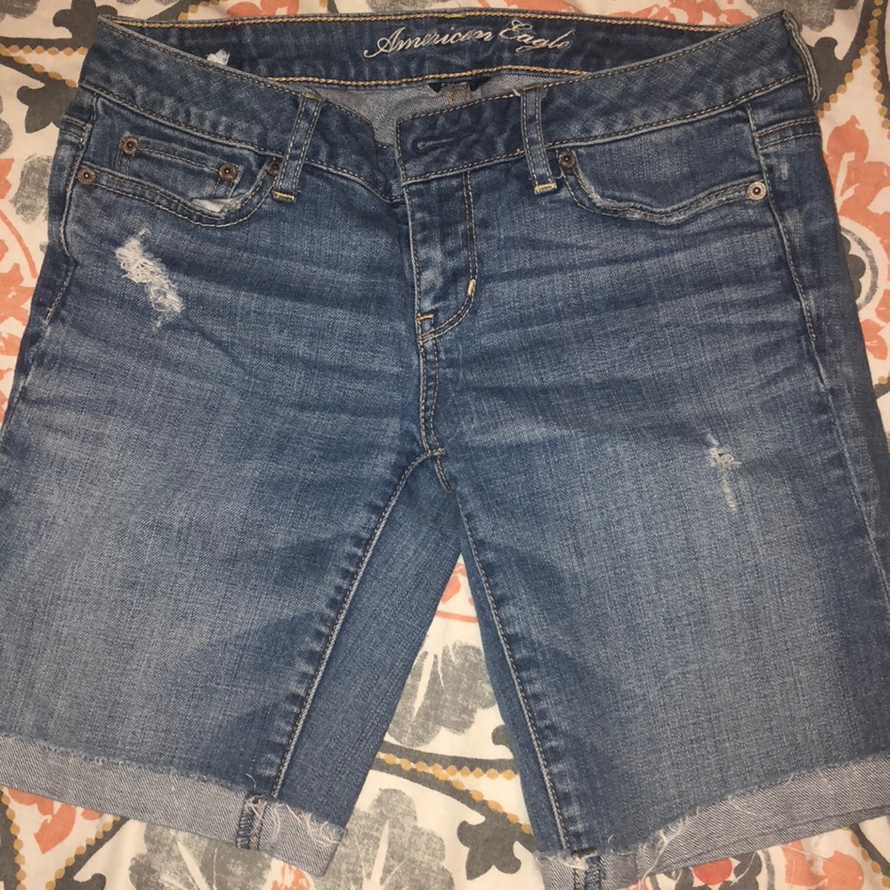 American Eagle Bermuda Shorts